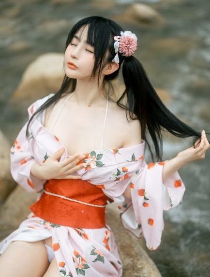 女子曲球动漫